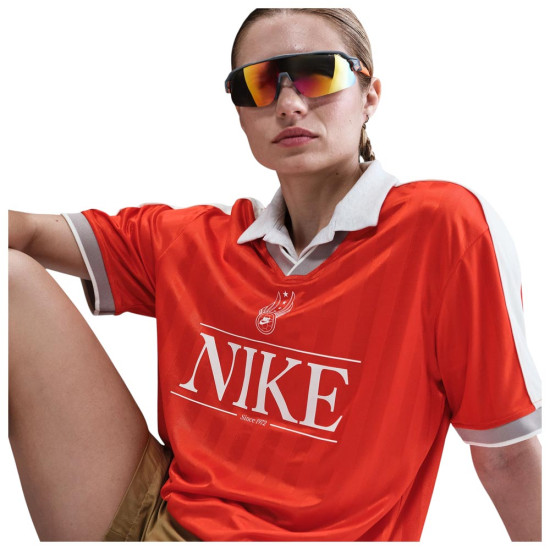 Nike Γυναικεία κοντομάνικη μπλούζα Sportswear V Neck Jersey Tee